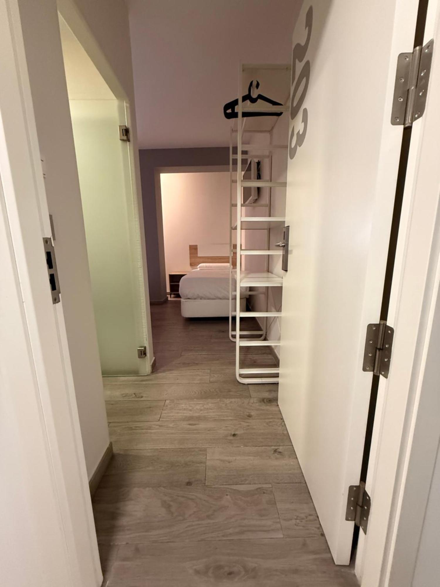 Hostal Letto Dal Mare Valencia Exterior photo